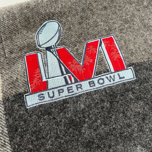 Super Bowl LVI Los Angeles Rams vs Cincinnati Bengals Scarf w/Super Bowl Patch - Picture 3 of 10